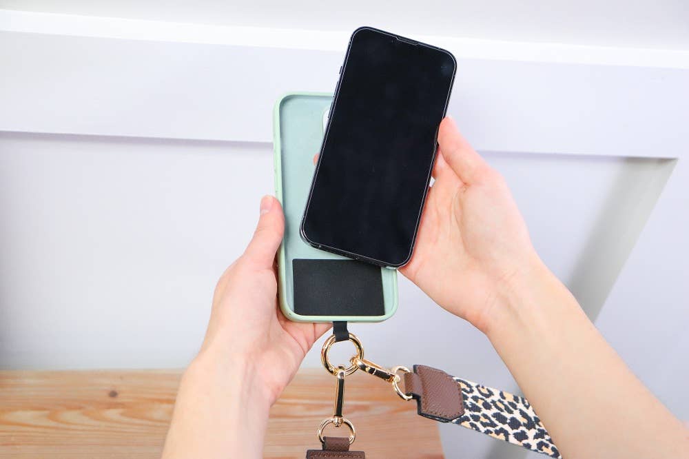 Clip & Go - Crossbody Phone Accessory 