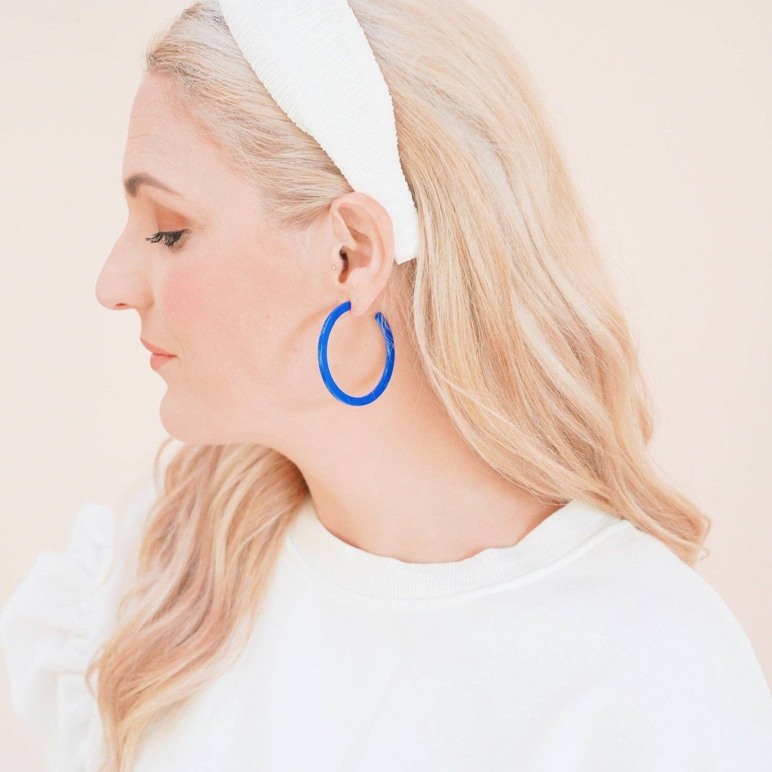 True Blue Medium Holly Hoops