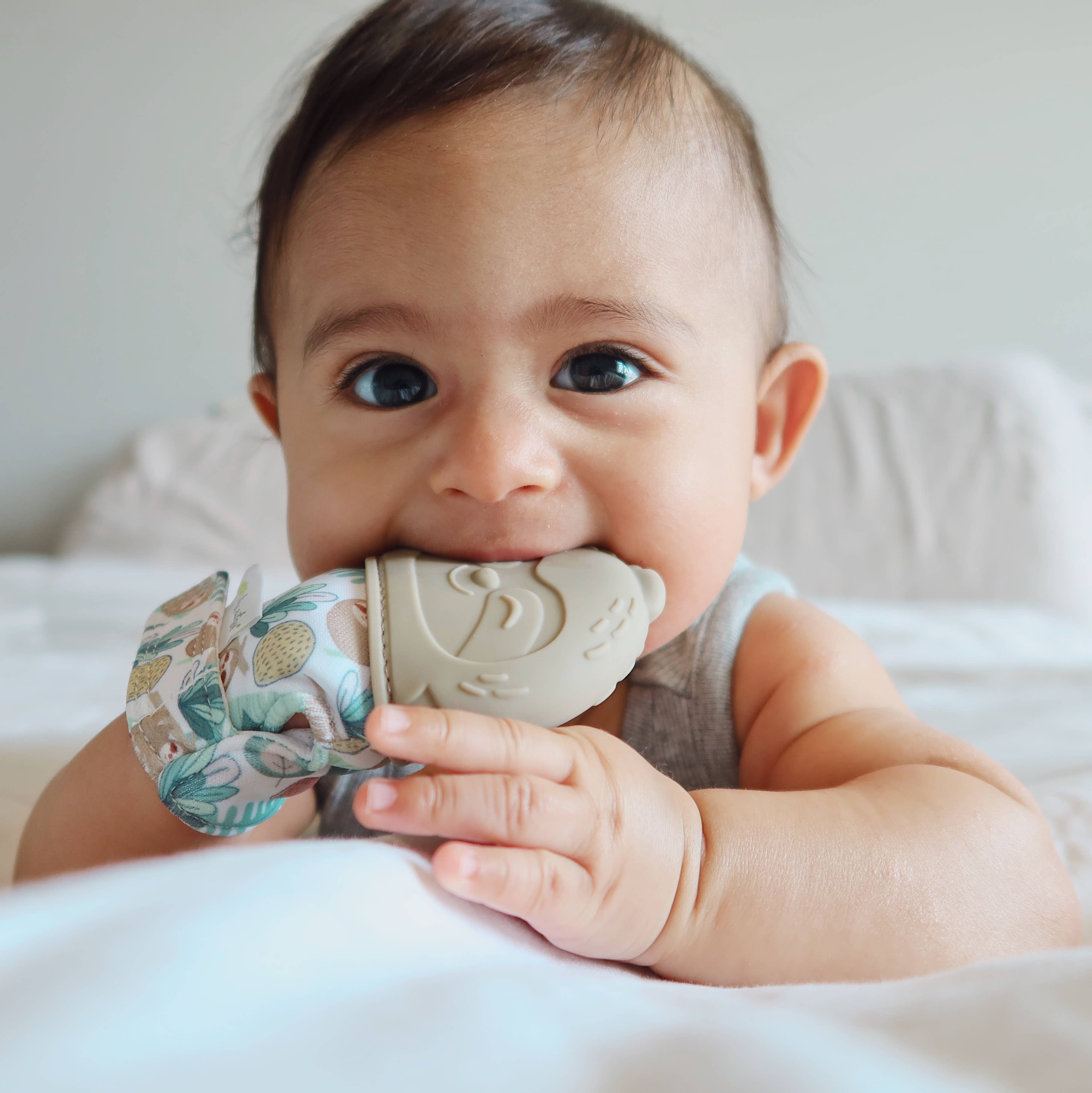 Leopard Silicone Teething Itzy Mitt™