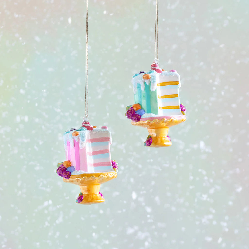 Macaroon Cake Ornaments by Glitterville